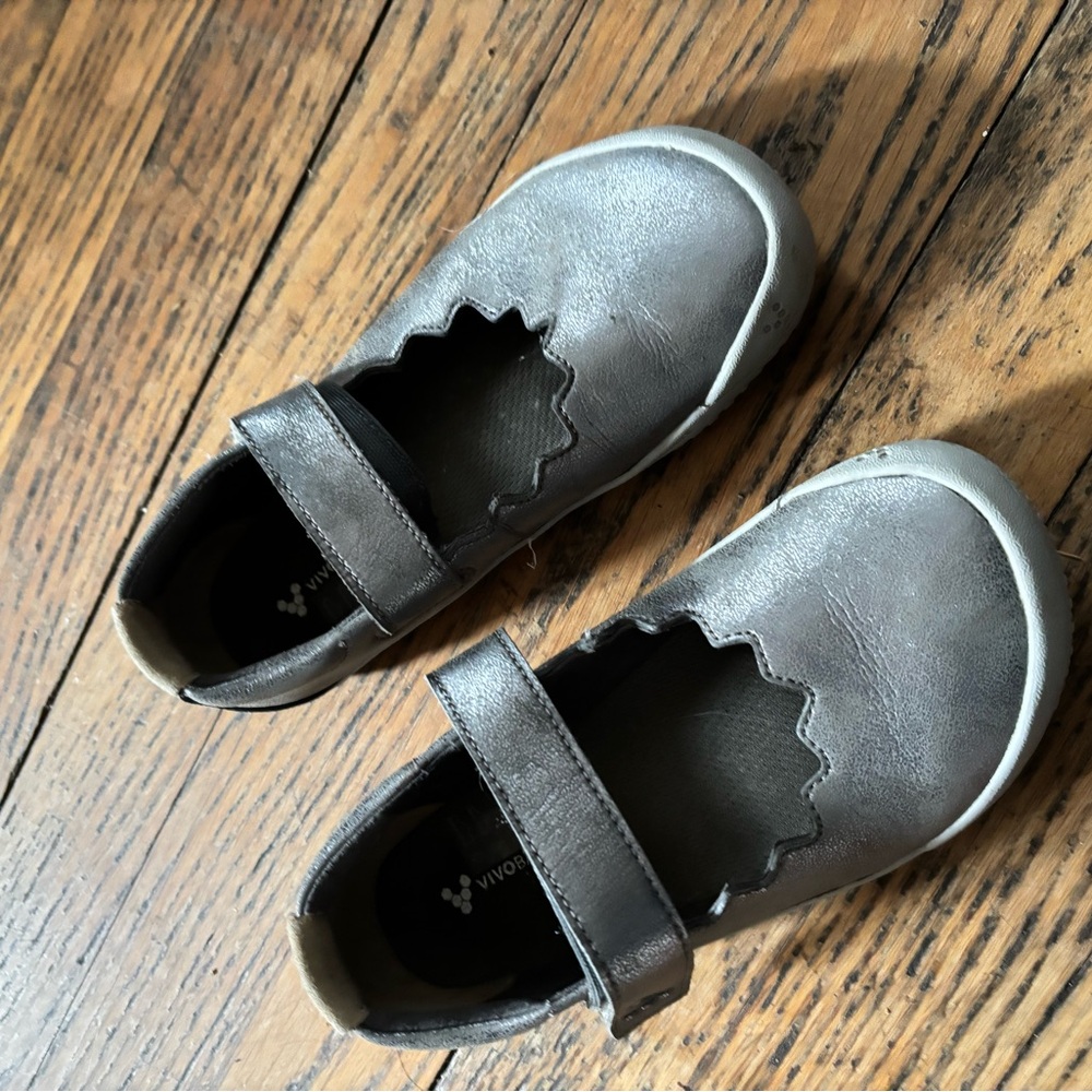 Vivo barefoot Kids Silver Mary Jane Shoes